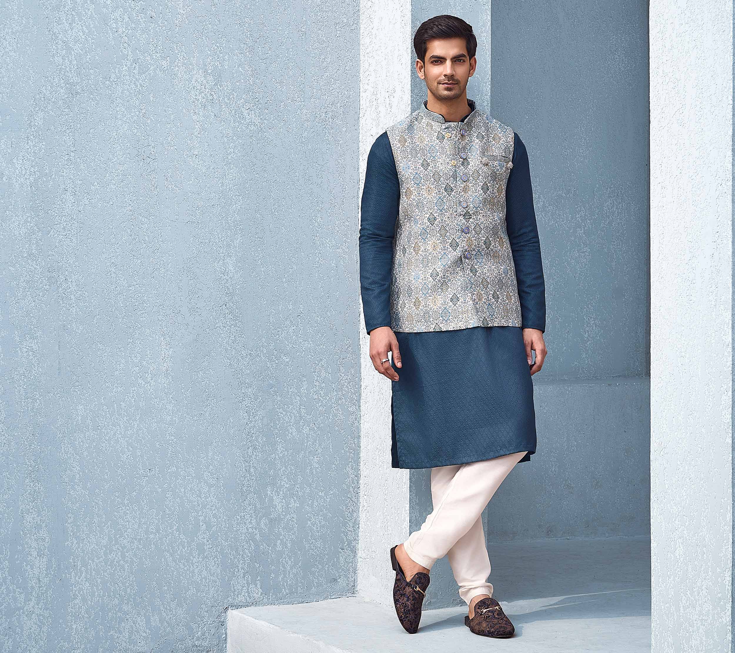 Styling Tips for Wearing a Modi Jacket with Kurta for Celebrations