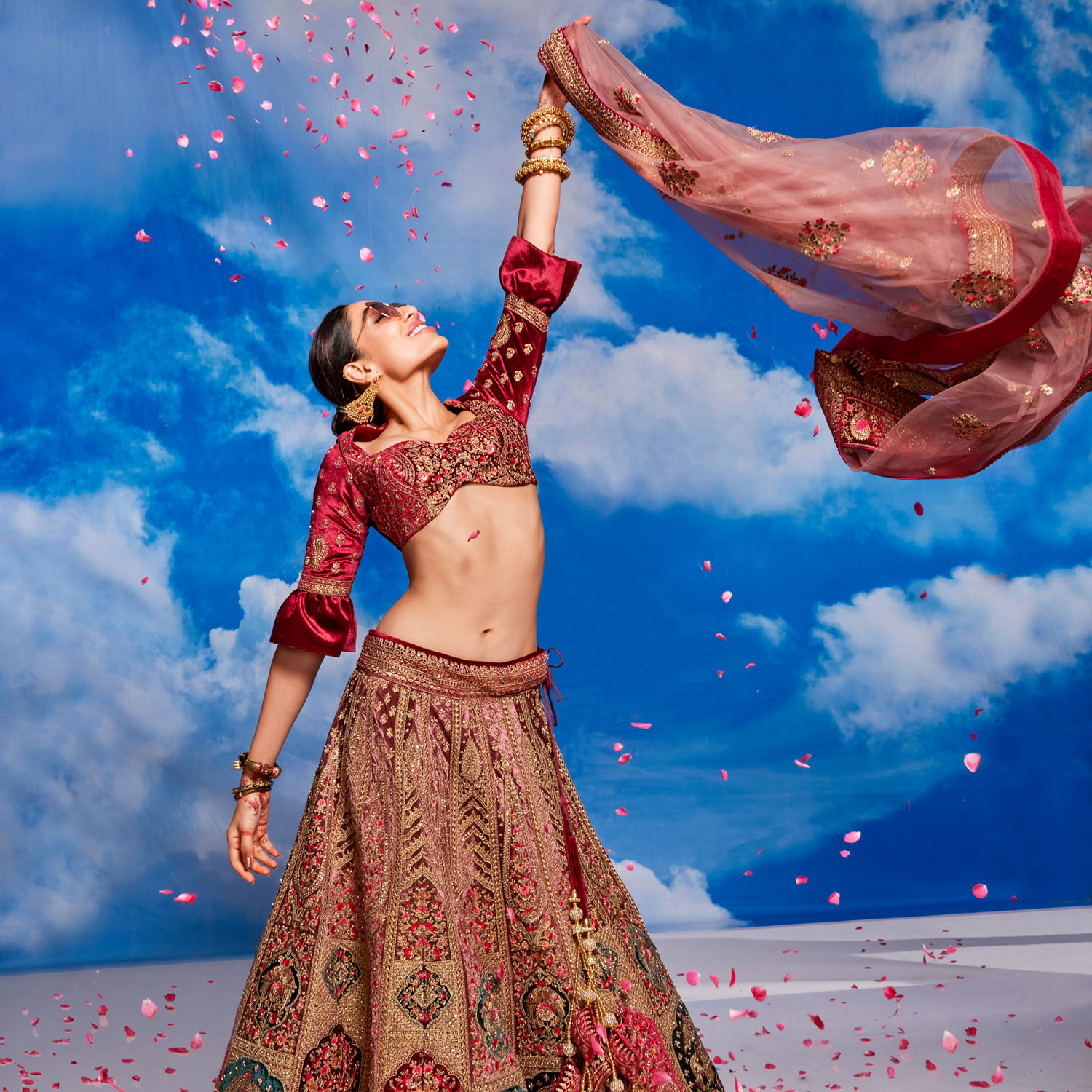 Manyavar bridal sales lehenga with price