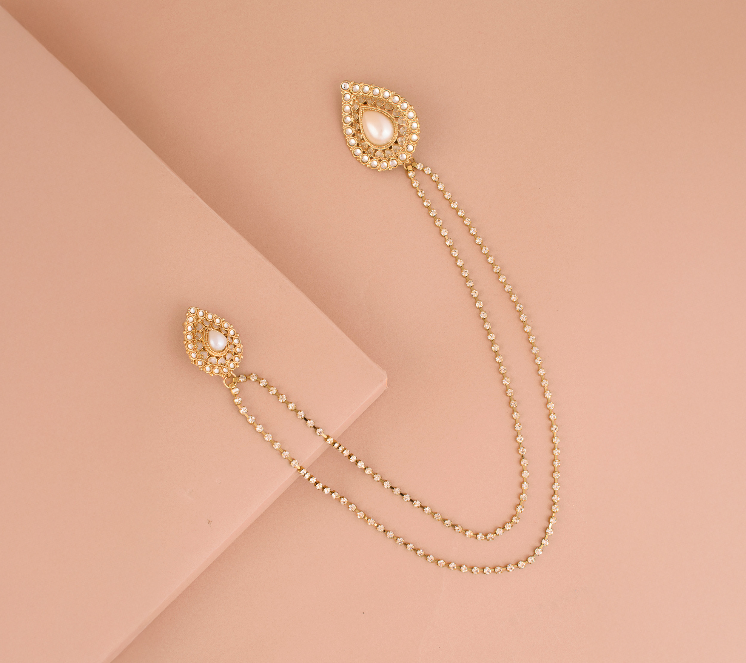 From Raja to Runway: The Cultural Guide to Brooches for Indian Men