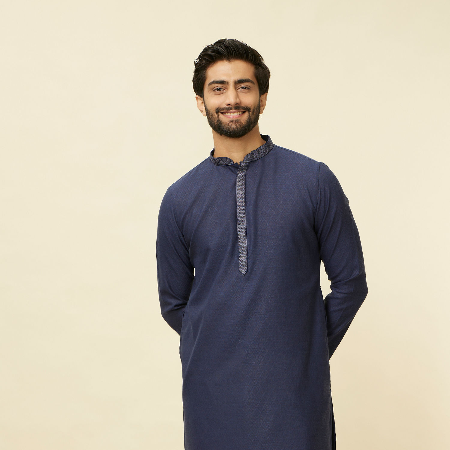 Men Navy Blue & Gold Striped Kurta with Pyjamas