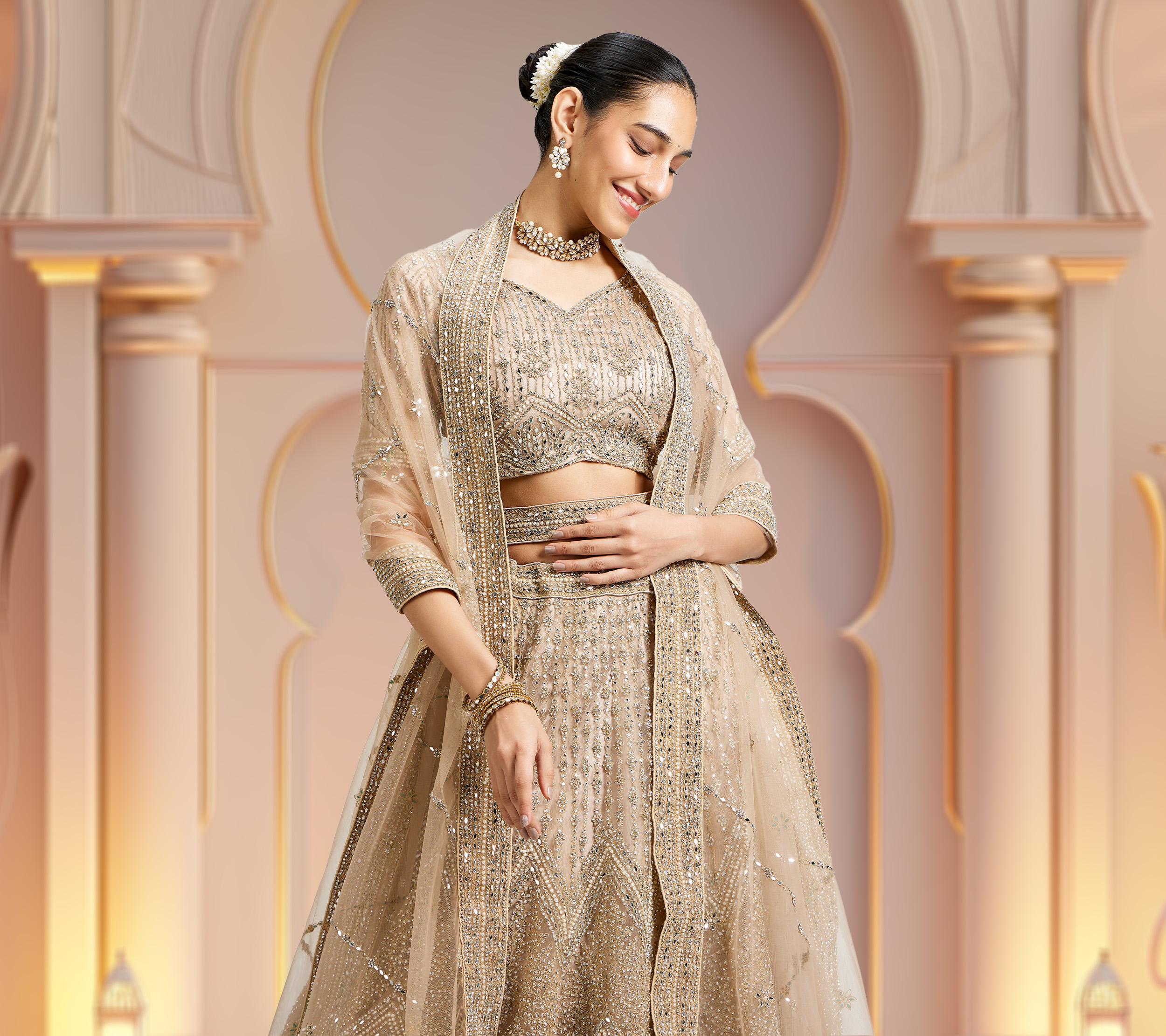 Reflecting Beauty: Pairing Mirror Work with Other Fashion Trends