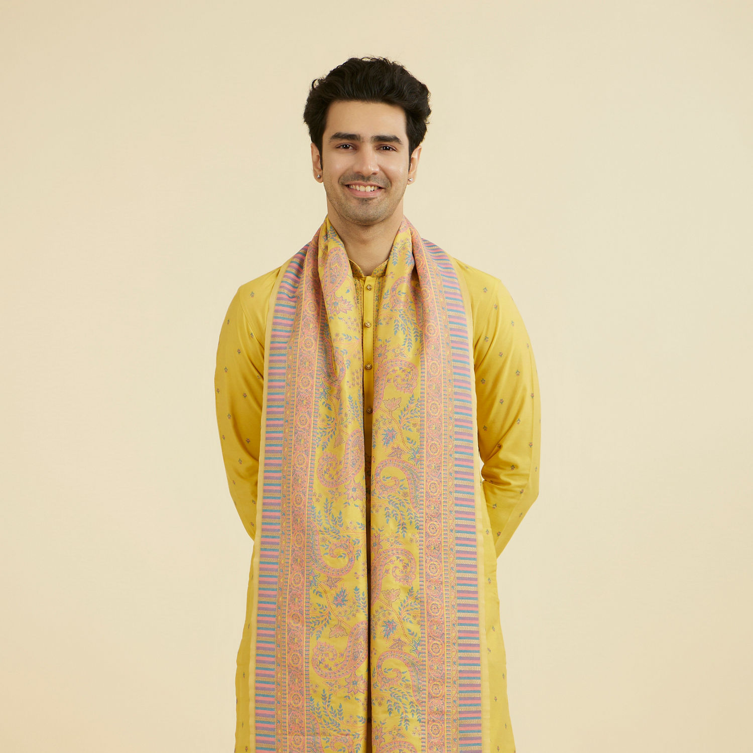 open lace back dress Manyavar Kurta Jacket Set for Men, Full Sleeves Mandarin Collar Ethnic  Kurta Jacket Set for Festival, Wedding, Party Art Silk : Amazon.in: Fashion