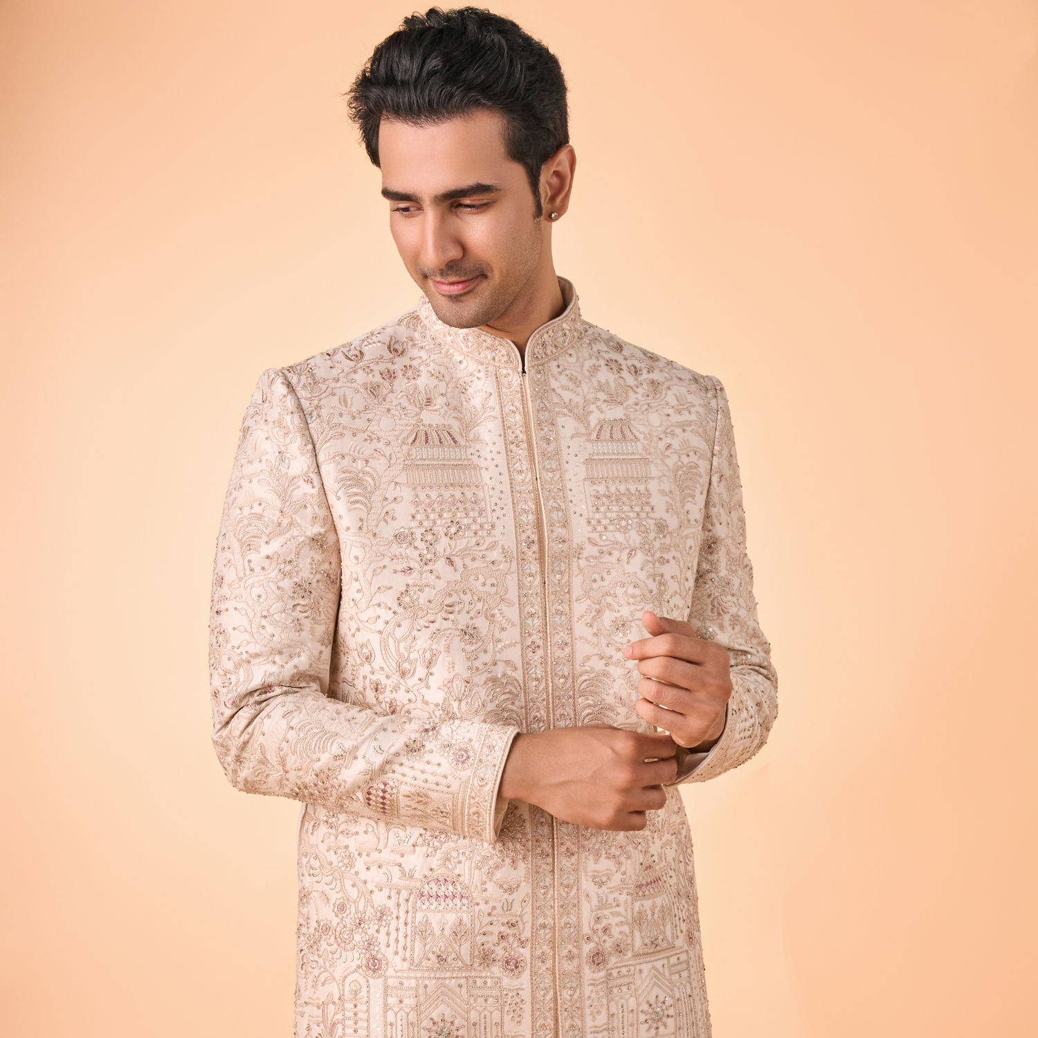 Shop Exclusive Wedding Wear for Men Onine in India @Manyavar Shop Exclusive Wedding Wear for Men Onine in India @Manyavar