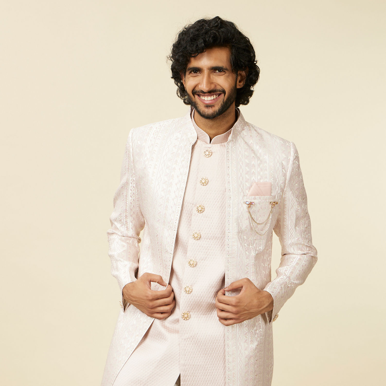 Shop Exclusive Wedding Wear for Men Onine in India @Manyavar