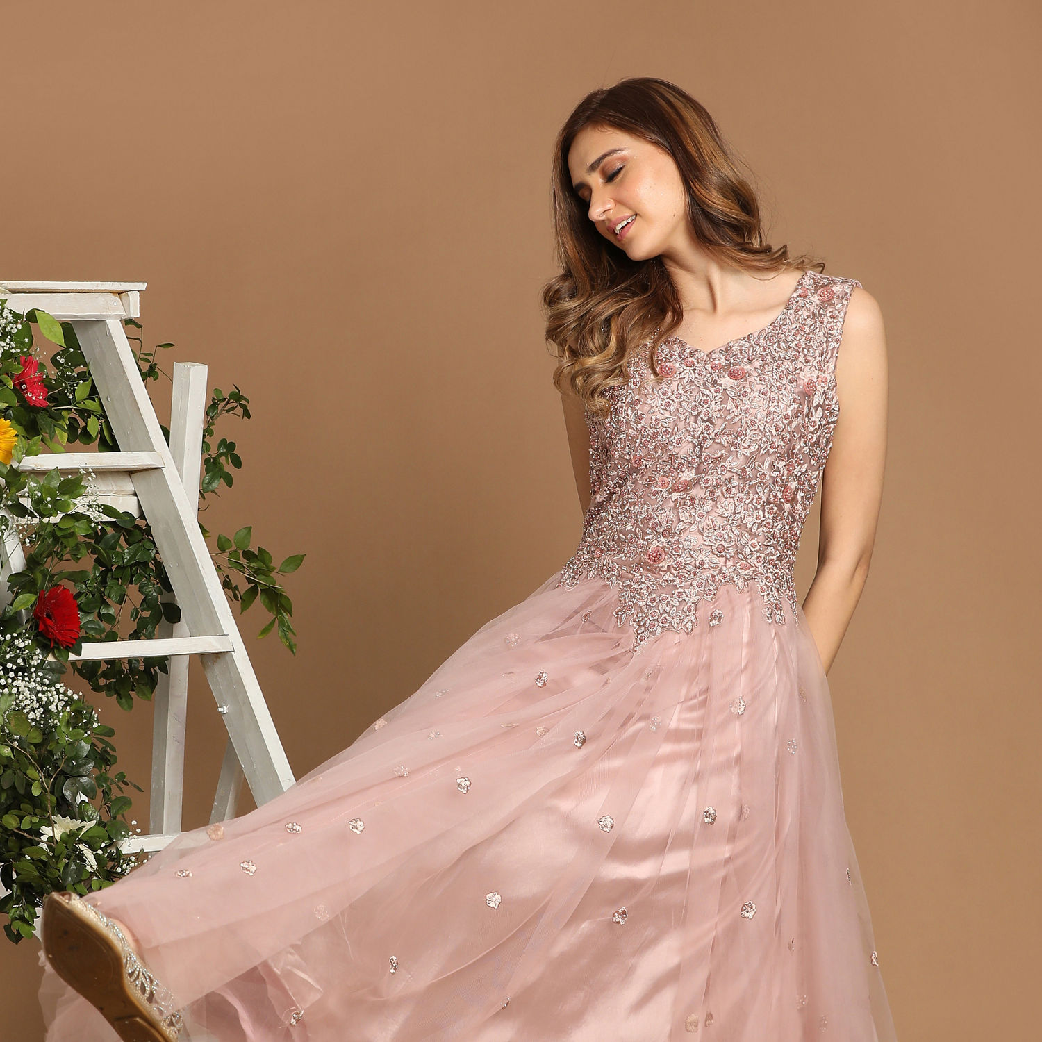 Elegant Gowns for Women - Shop Designer Styles Online in USA@ Mohey Elegant Gowns for Women - Shop Designer Styles Online in USA@ Mohey