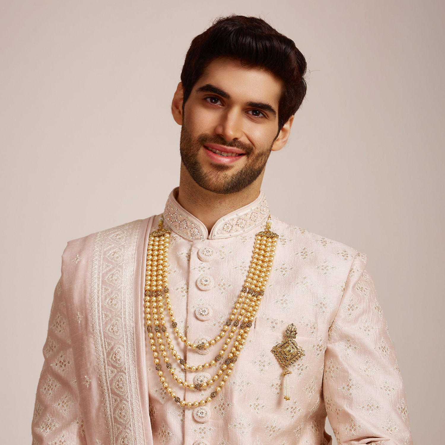 Manyavar - A contemporary look... Styled in Manyavar's... | Facebook