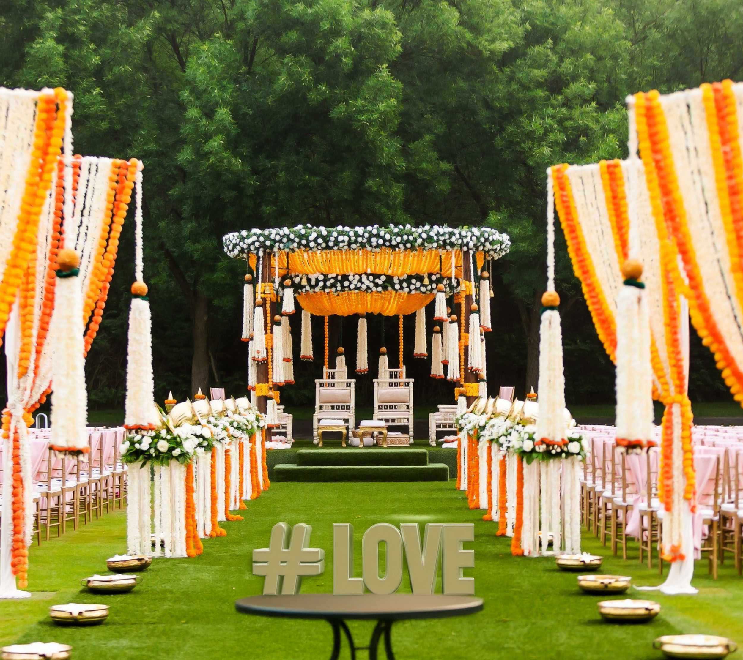 How to Make a Wedding Hashtag Trend: Fun, Shareable Ideas