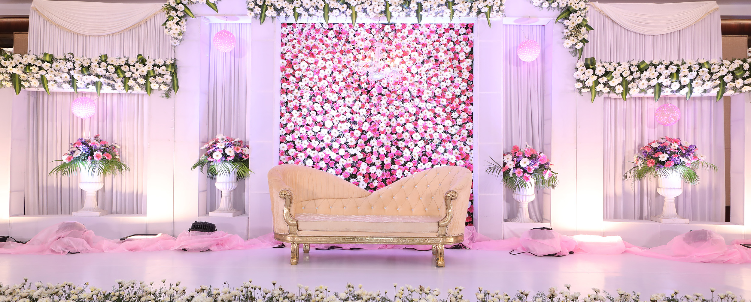 Beautifull pink theme wedding anniversary decoration