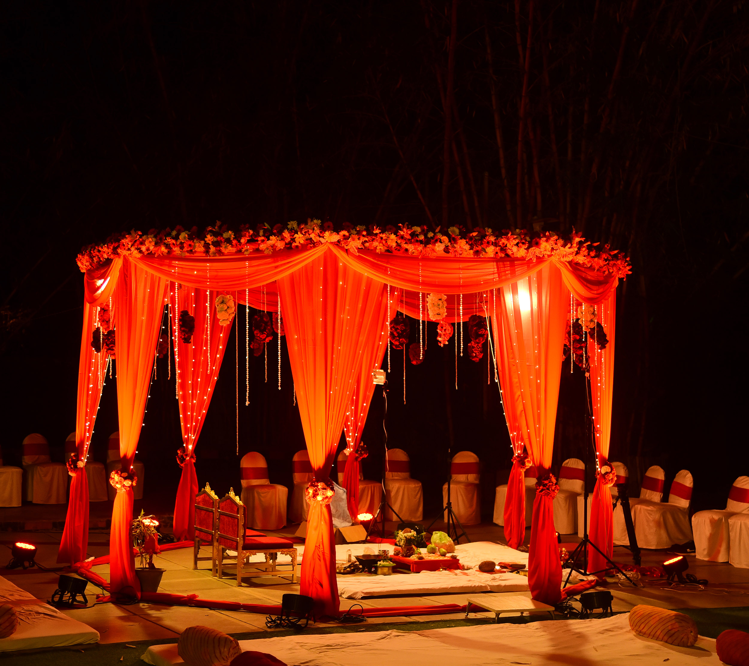 Planning an Outdoor Wedding? These Smart Tips Make It Simple!