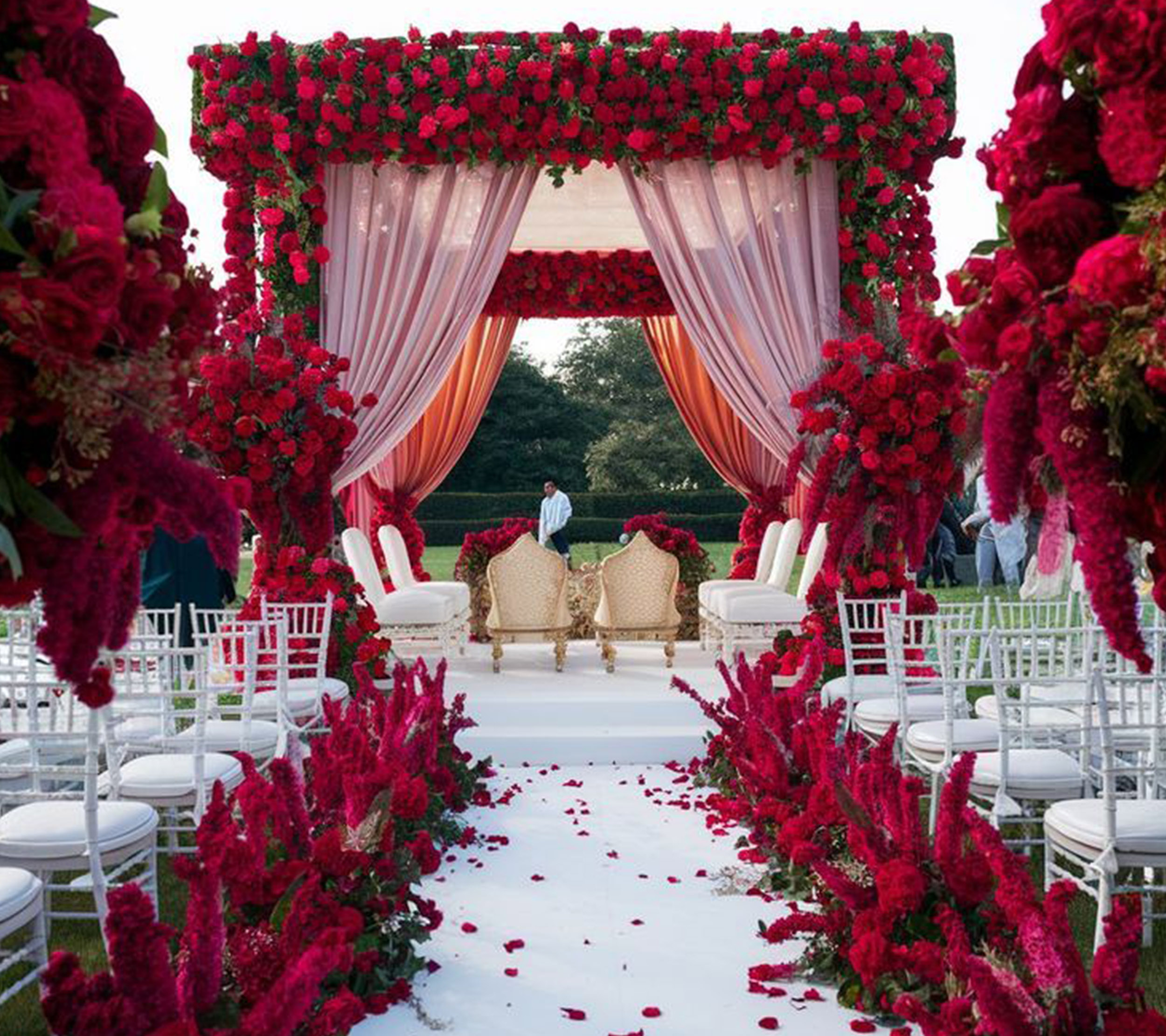 Rain or Shine: Foolproof Outdoor Wedding Planning Ideas